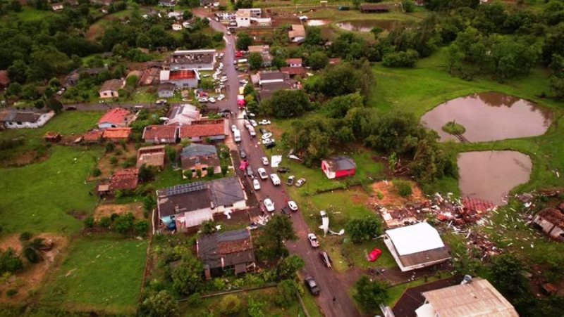 Defesa Civil alerta para mais ventania provocando estragos entre sábado e domingo