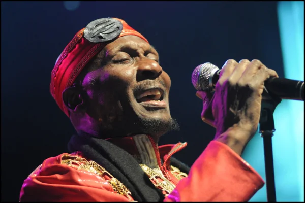 Cantor Jimmy Cliff, ícone do reggae, morre aos 81 anos