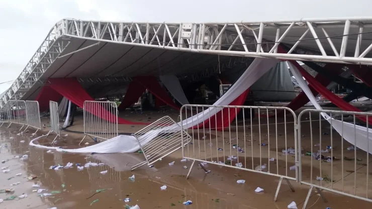 Temporal derruba estrutura de festa, mata homem e deixa dezenas de feridos