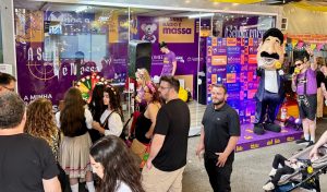 Rede Massa inova cobertura da Schützenfest com estande contêiner