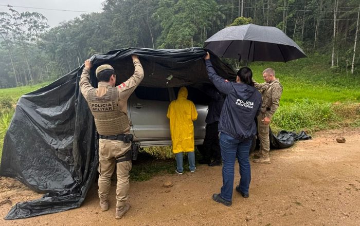 Suspeito de espancar e roubar idoso é preso horas após o crime