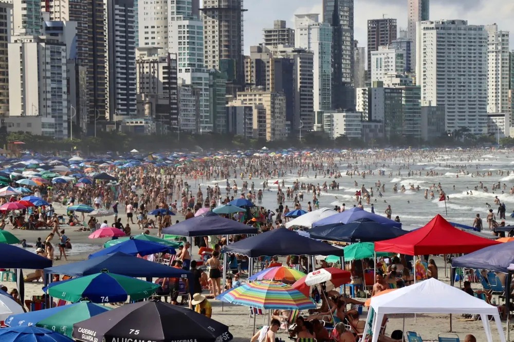 Litoral catarinense está 65% próprio para banho