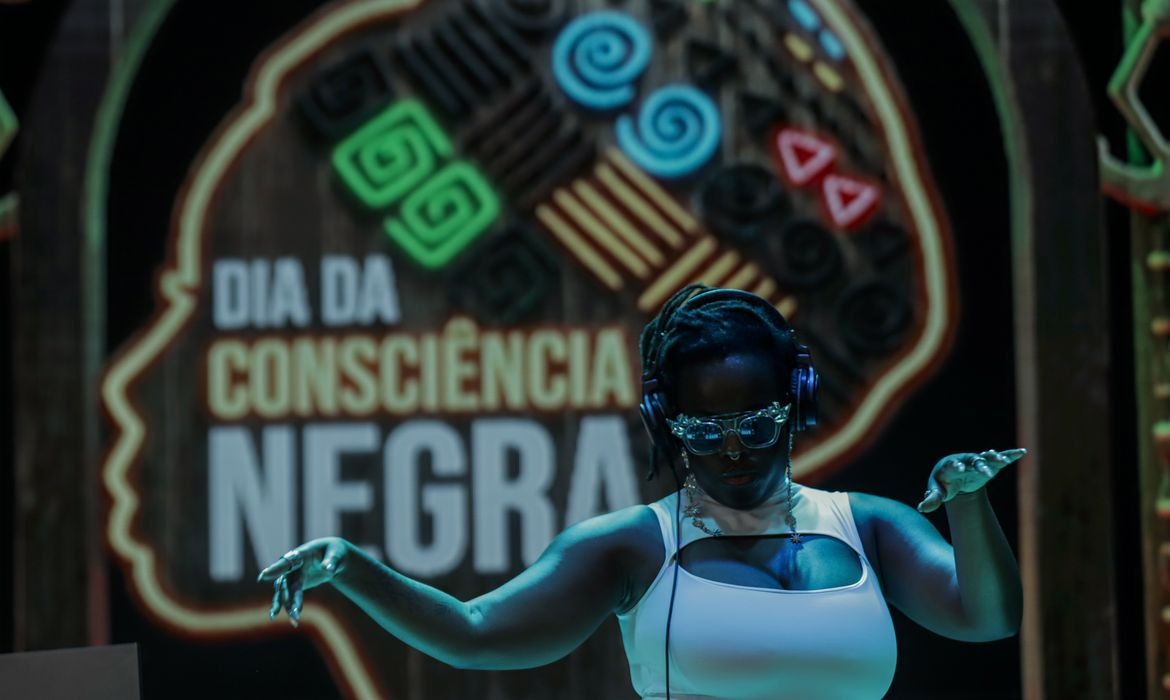 Falta de orientação deixa negros sem saber denunciar racismo