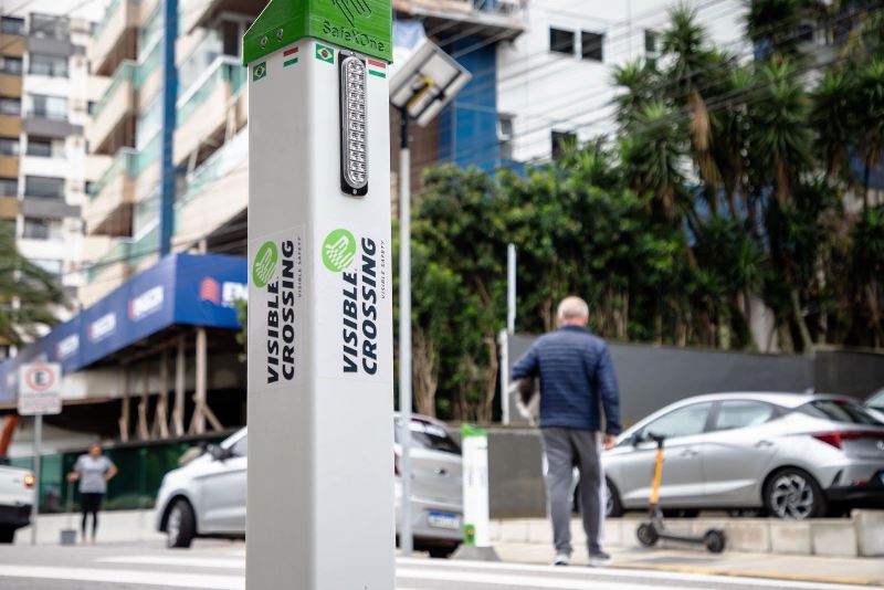 Florianópolis: nova tecnologia ajuda a ampliar segurança em faixas de pedestres