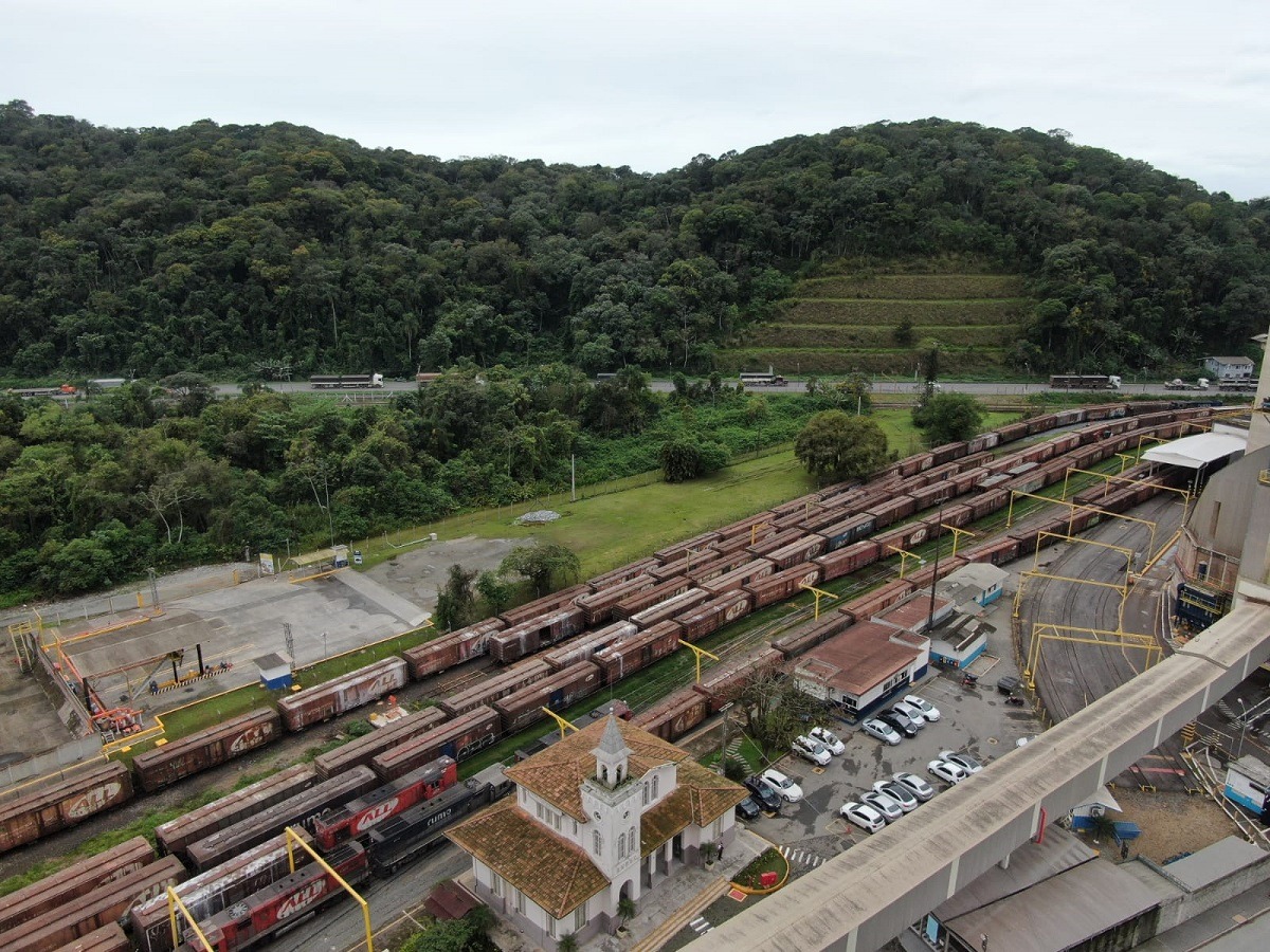 Ferrovia bilionária vai acelerar a ligação entre SC e PR