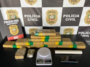Polícia prende suspeito de tráfico em Blumenau