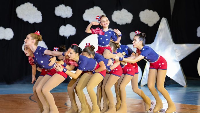 Vídeo: patinadoras prestam homenagem ao técnico que morreu em acidente com balão