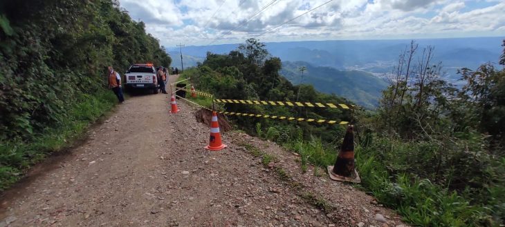 Deslizamento interdita acesso a ponto turístico de cidade catarinense