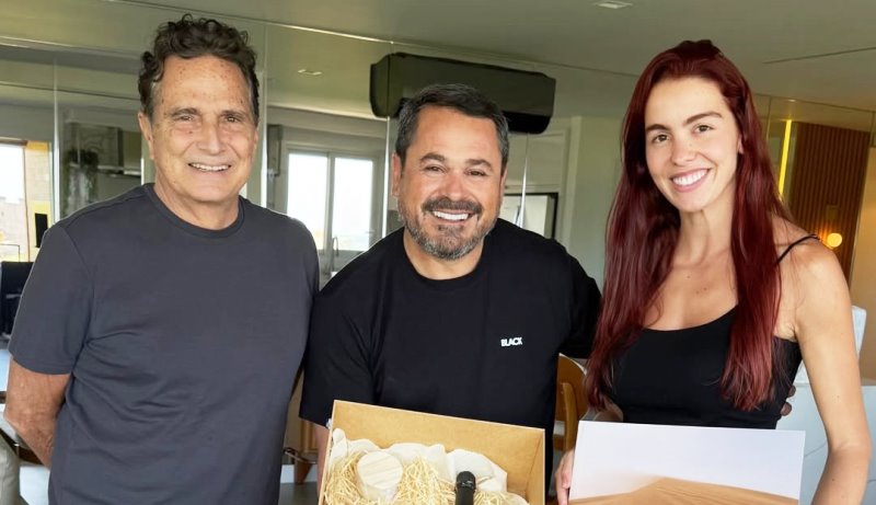 Sogro de Verstappen, Nelson Piquet compra casa em praia catarinense