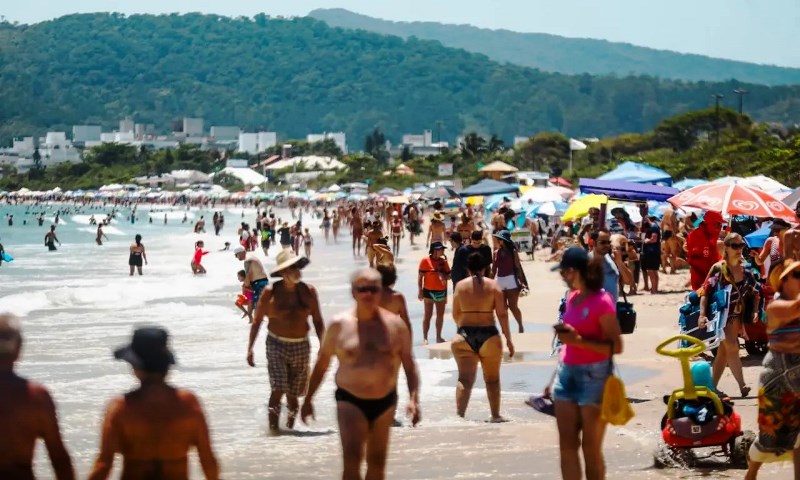 Aumenta número de pontos impróprios para banho nas praias de Florianópolis