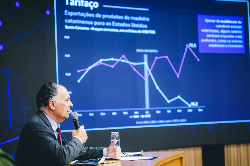 Diversidade da indústria catarinense garantiu crescimento em 2025, diz FIESC