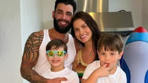 Gusttavo Lima revela que filhos sonham em andar de ônibus