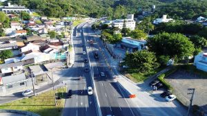 3ª faixa da SC-401 reduz até 40% o deslocamento no 1º dia de operação
