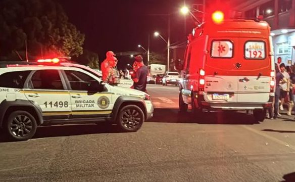 Vídeo: fogos explodem em direção ao público em evento de Natal