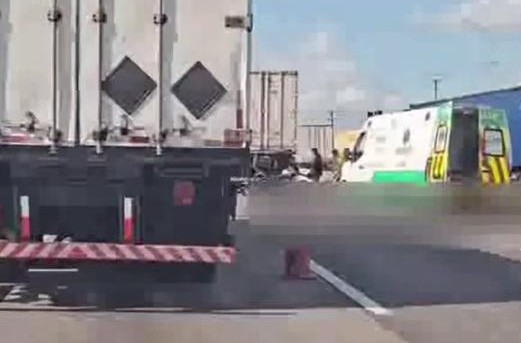 Acidente grave deixa trânsito lento na BR-101 em Itajaí