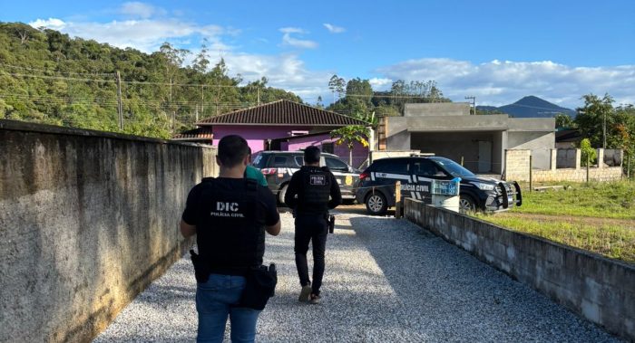Polícia Civil deflagra operação contra estelionato e lavagem de dinheiro; uma pessoa é presa