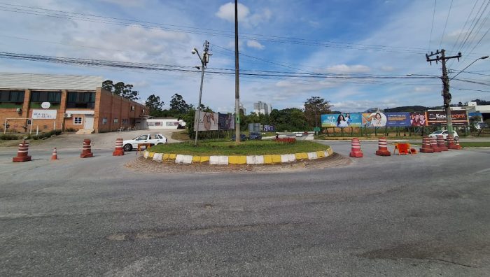 Rotatórias do Jardim Maluche reabrem nesta segunda-feira