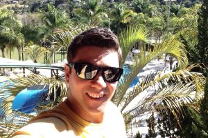 Homem morre após se engasgar em competição de comer melancia em resort de SP