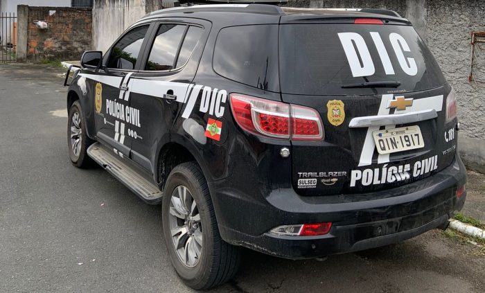 Condenado por latrocínio em SP é preso após ficar escondido em Brusque