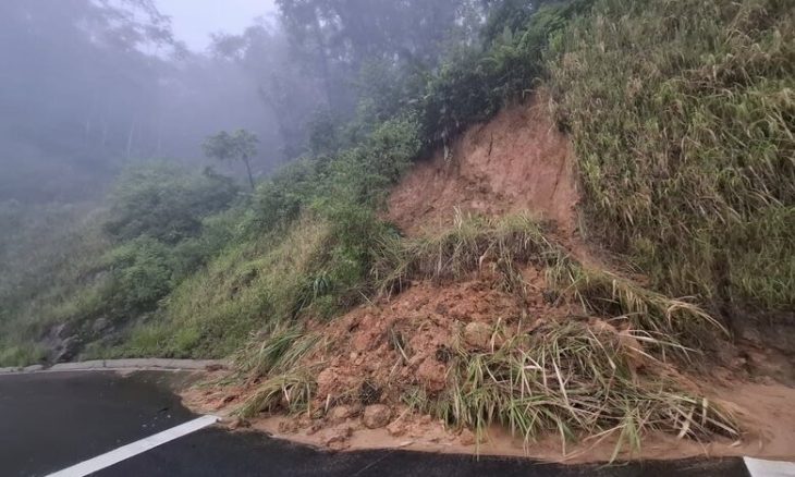 Estrada é interditada após fortes chuvas no Norte catarinense