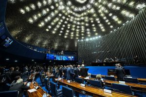 Senado vota PEC que prevê fim da escala 6×1 nesta quarta