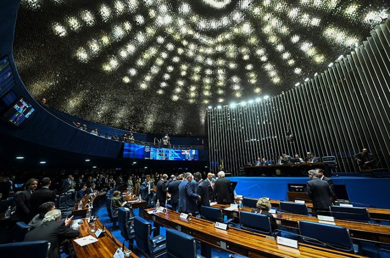 Senado decide próximos passos do fim da escala 6×1