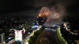 Vídeos e fotos: veja como foi a Virada de Ano em Blumenau