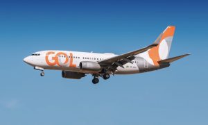 Gol é condenada a indenizar casal por overbooking