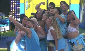 BBB 26: primeira festa tem beijos e desistência do jogo