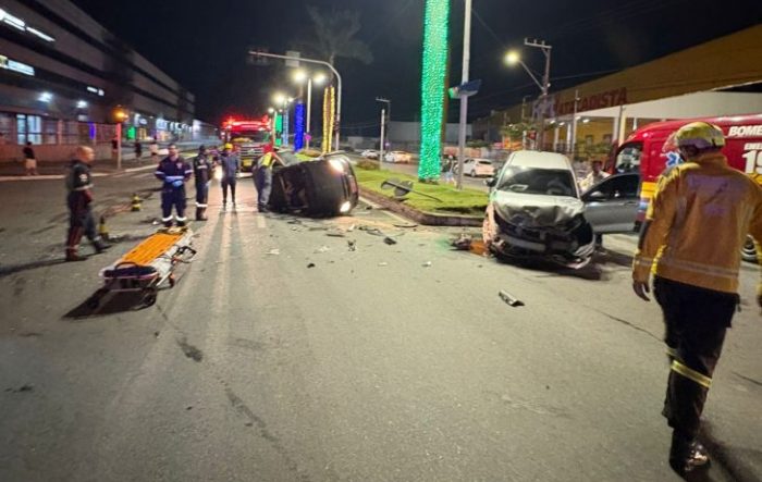 Motorista causa acidente grave com feridos e foge do local