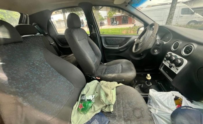 Homem rouba carro para trocar por drogas, mas acaba preso