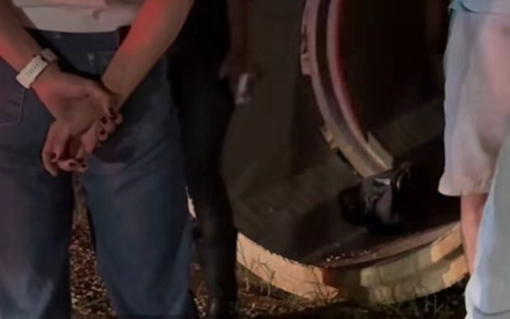Abordagem social flagra homem casado e moradora de rua tendo relação sexual em público