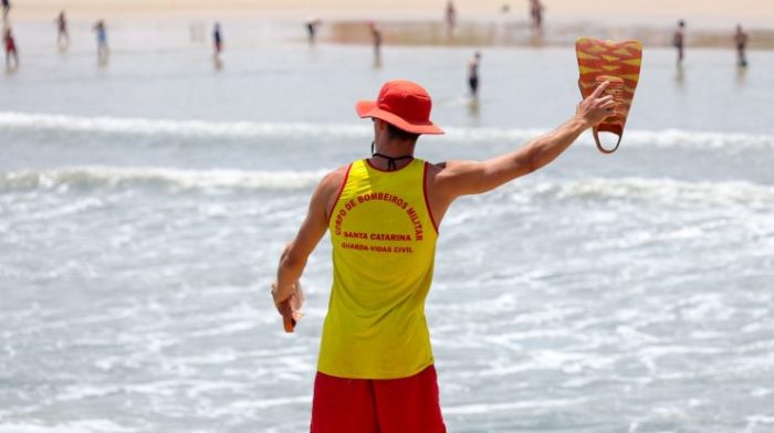 Turista do Rio de Janeiro desaparece após se afogar em praia