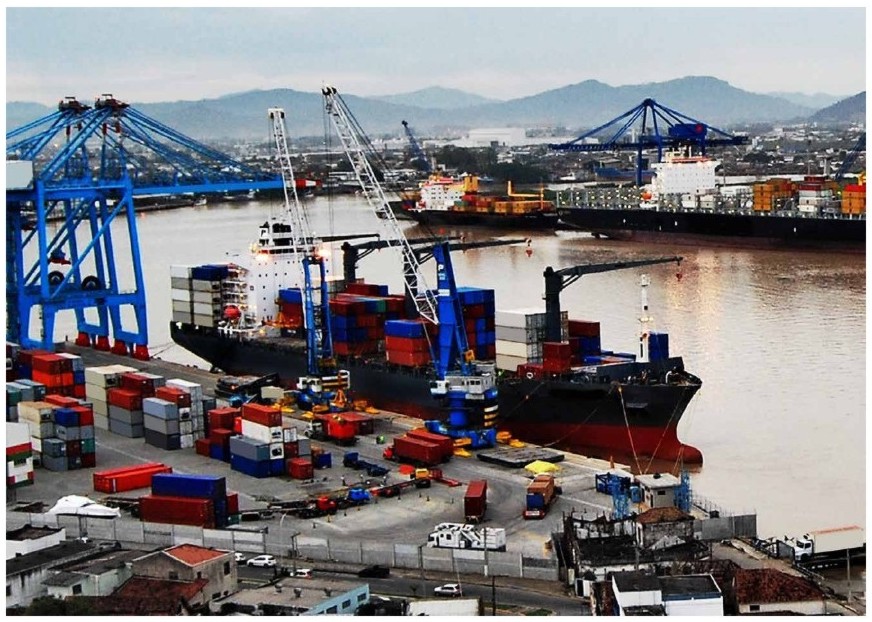 Exportações de SC crescem 4,4% em 2025 e atingem maior valor da história