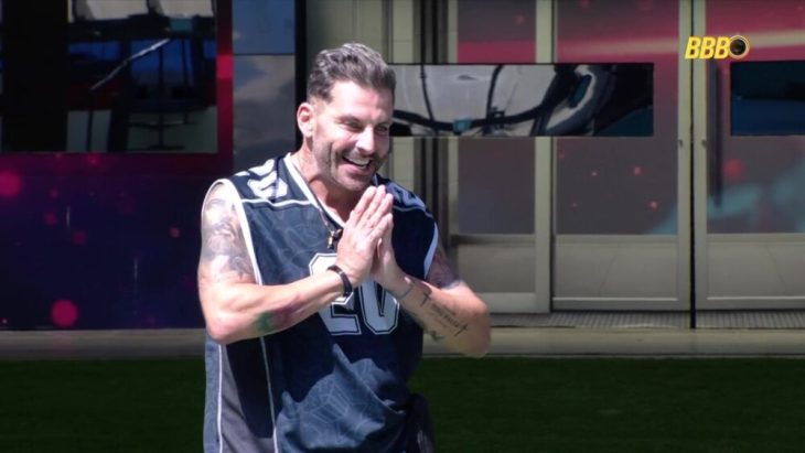 Henri Castelli convulsiona novamente ao chegar na casa do BBB 26 e volta ao hospital