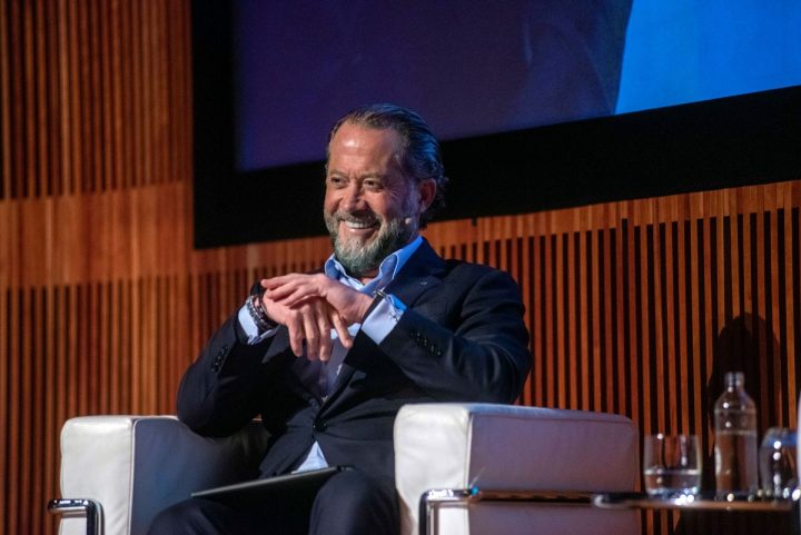 Conheça Juan Carlos Escotet, o único bilionário da Venezuela