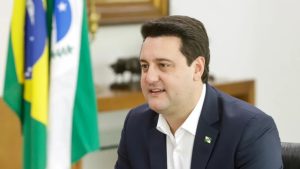 Ratinho Jr decide sair da corrida presidencial para concluir mandato