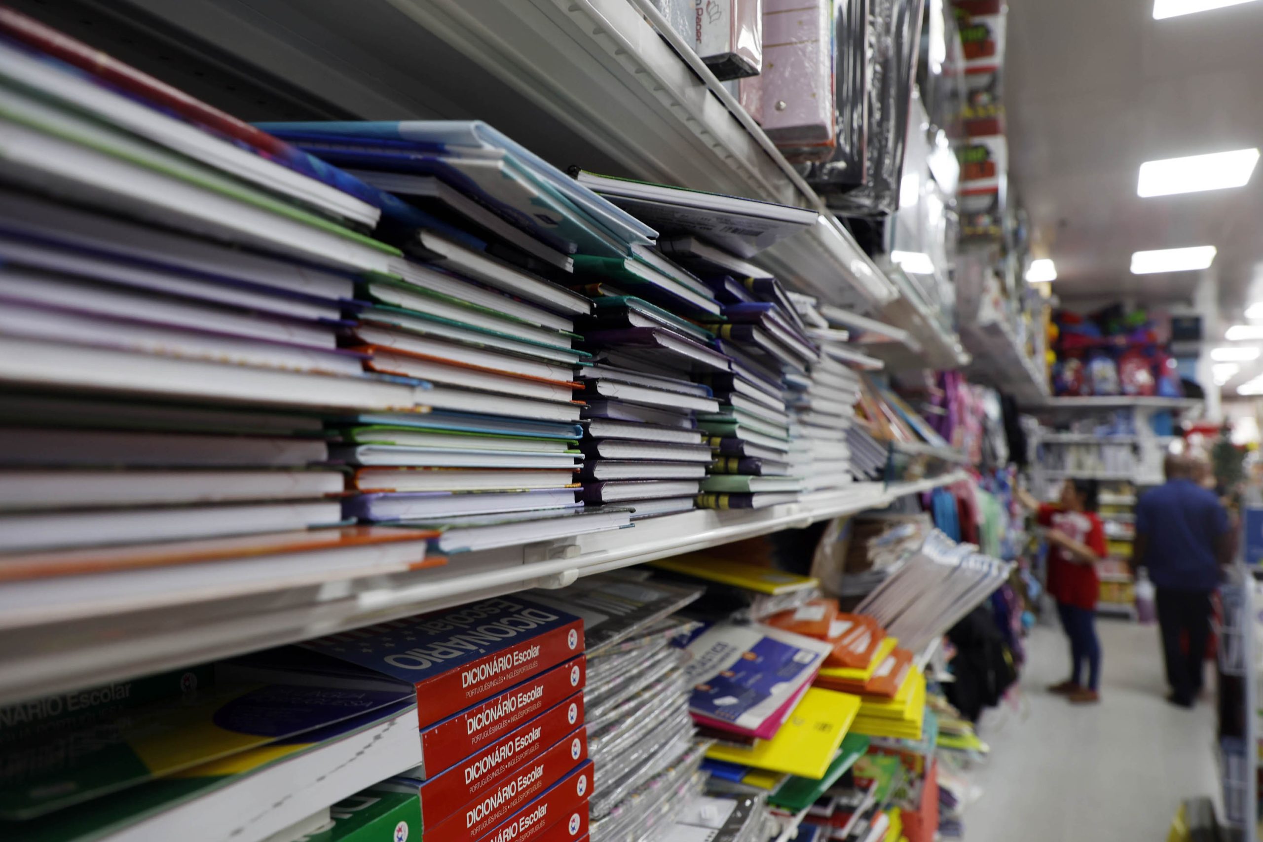 Maioria planeja reaproveitar material escolar na volta às aulas