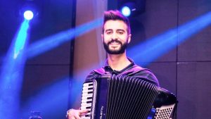 Saiba quem era o músico que morreu prensado por 1,5 tonelada de mármore em SC