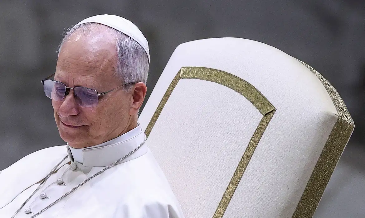 Papa Leão XIV exige fim imediato da guerra no Oriente Médio