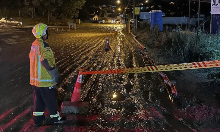 Adolescente morre ao sofrer choque elétrico enquanto andava de bicicleta