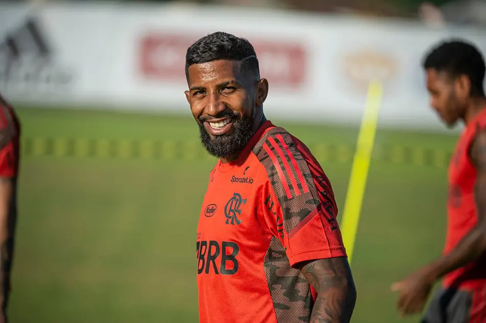 Rodinei, ex-Flamengo, é acusado de abandonar filho e terá pensão reajustada para R$ 52 mil