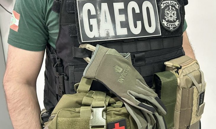 Operações miram fraudes em contratos públicos e cumprem mais de 30 mandados
