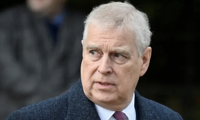 Ex-príncipe Andrew é preso em investigação do caso Epstein