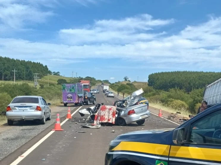 Família de Itapema sofre acidente fatal na BR-290 em Rosário do Sul