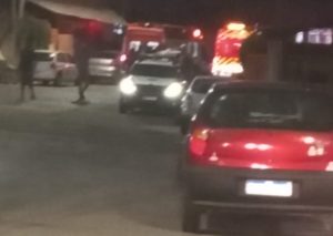 Confronto entre policiais e traficantes termina com suspeito morto