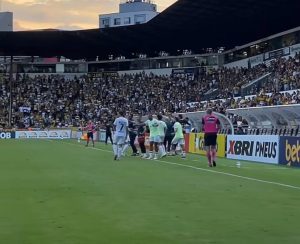 Brusque mobiliza torcida para decisão contra a Chape em Chapecó