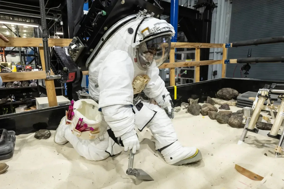 NASA acelera desenvolvimento de traje para retorno à Lua