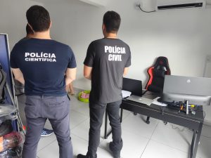 Homem é preso por armazenar pornografia infantil em SC