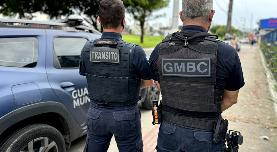 Homem é detido por tráfico de drogas na Avenida Atlântica